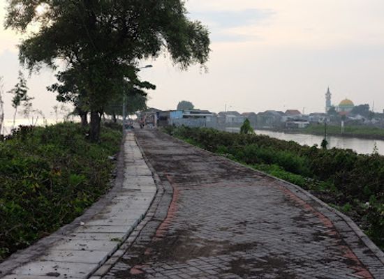 indonesia/surabaya/kenjeran/landmark/benteng-suramadu