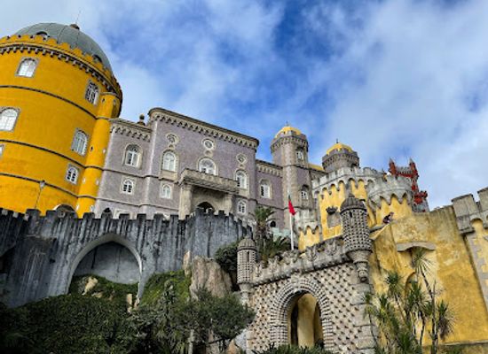 portugal/serra-de-sintra/landmark/national-palace-of-pena