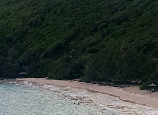 saint-vincent-and-the-grenadines/grenadines/landmark/macaroni-beach
