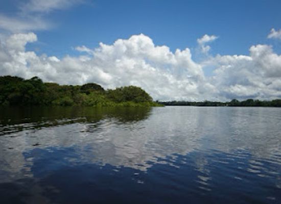colombia/amazon/landmark/lago-tarapoto
