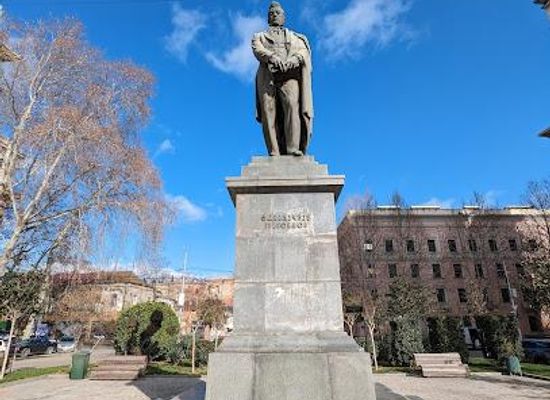 georgia/mtskheta/landmark/alexander-griboedov-statue