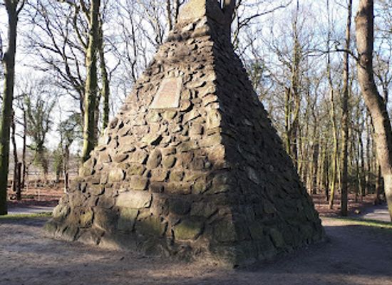 germany/east-frisia/landmark/upstalsboom