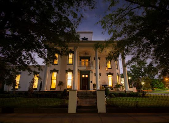 kentucky/paducah/landmark/belle-louise-historic-bed-breakfast
