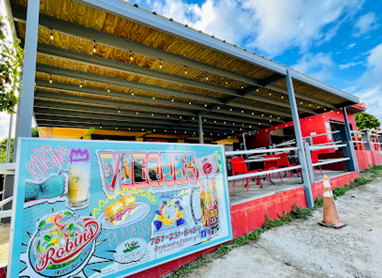 puerto-rico/vieques-island/landmark/robin-s-mojito-bar-grill