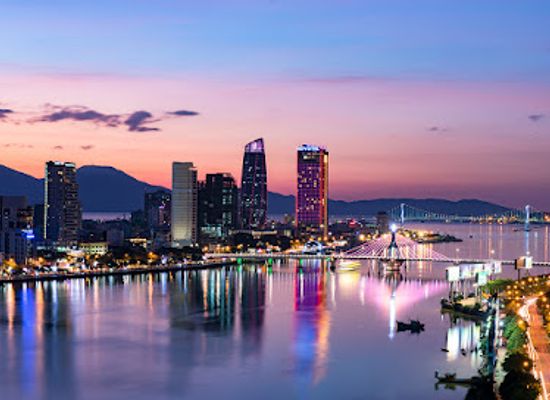 vietnam/da-nang/landmark/my-khe-beach