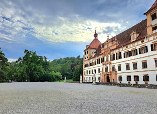 austria/graz/landmark/schloss-eggenberg