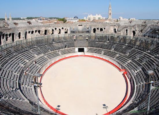 france/nimes/landmark/nimes-tourist-office