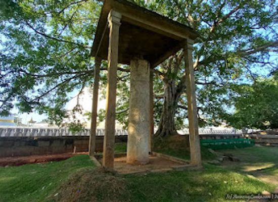 sri-lanka/north-central-province/landmark/king-dutugemunu-pillar