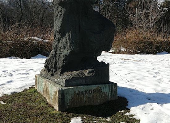 slovenia/mura/landmark/rihard-jakopic-statue