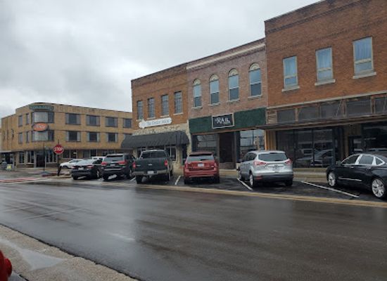 missouri/lebanon/landmark/the-rail-1868-restaurant-and-tavern