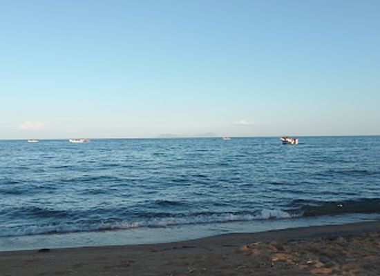 malawi/salima-lakeshore/landmark/senga-bay