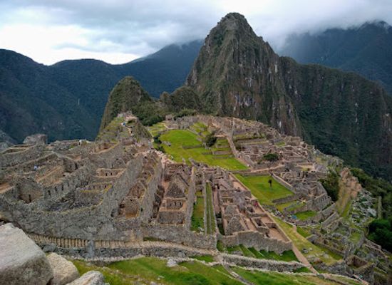 peru/machu-picchu/machu-picchu-pueblo/landmark/estatua-machu-picchu-pueblo