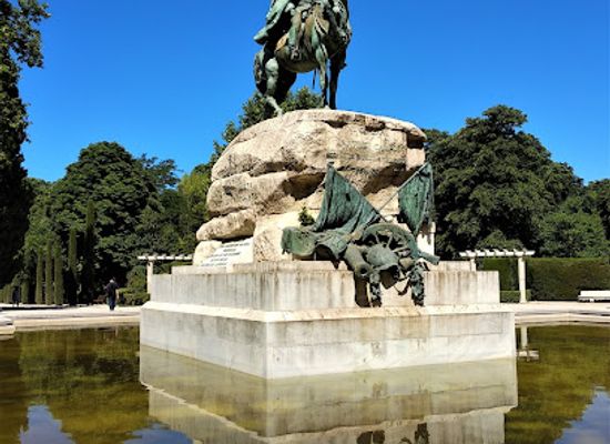 spain/madrid/retiro/landmark/monumento-to-martinez-campos