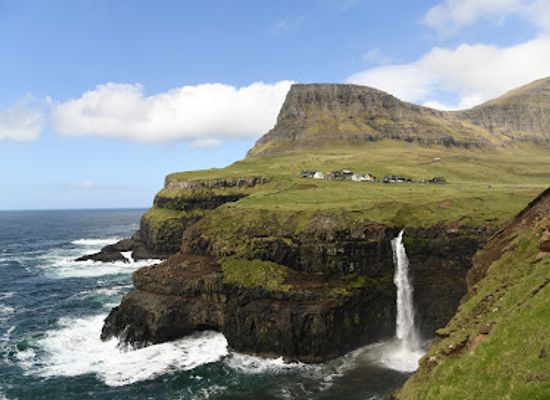 faroe-islands/kvivik/landmark/mulafossur-waterfall