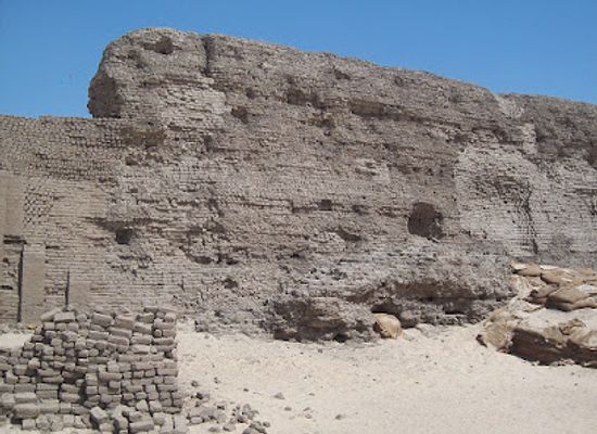 egypt/sohag/landmark/shunet-el-zebib