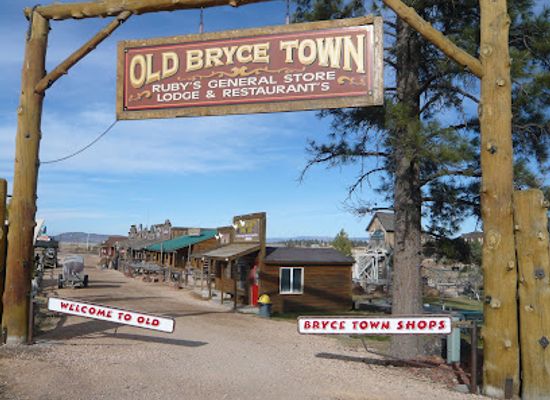 utah/bryce-canyon-city/landmark/old-bryce-town