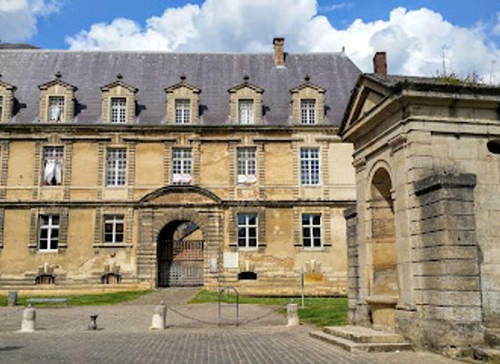 france/champagne/landmark/sedan-castle