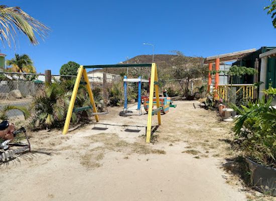 sint-maarten/philipsburg-boardwalk/landmark/parotte-ville-bird-park