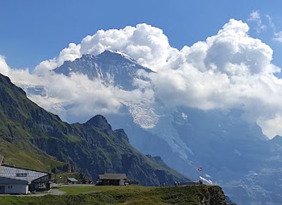 switzerland/wengen/landmark/wengernalpbahn