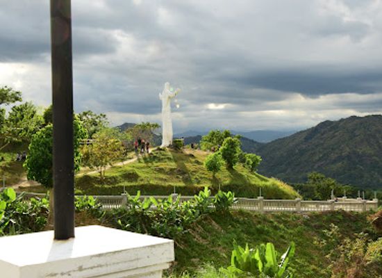 philippines/central-luzon/landmark/monasterio-de-tarlac