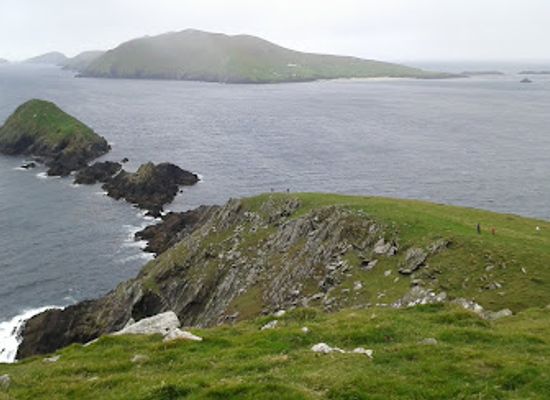 ireland/dingle-peninsula/landmark/fairy-fort-ringfort