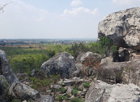 zambia/kasama/landmark/mwela-rock-paintings