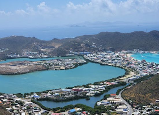 sint-maarten/simpson-bay-lagoon/landmark/emilio-wilson-park