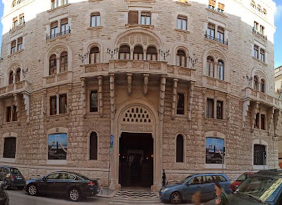 italy/bari/madonnella/landmark/palazzo-dell-acquedotto-pugliese