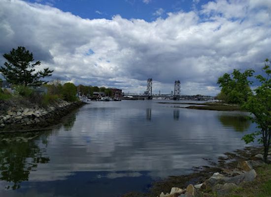 new-hampshire/lakes-region/landmark/memorial-bridge
