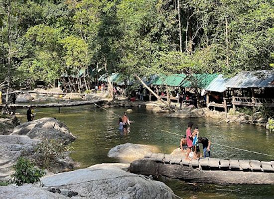 cambodia/kampong-thom/landmark/chrok-la-eang-waterfall