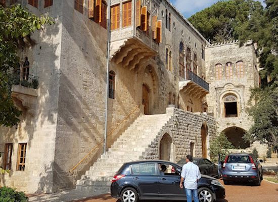lebanon/chouf/landmark/moukhtara-palace