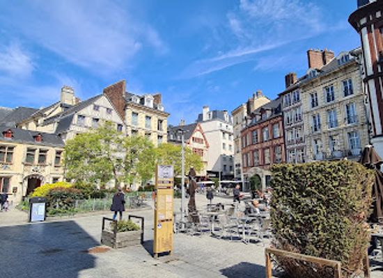 france/rouen/vieux-rouen/landmark/place-de-la-pucelle