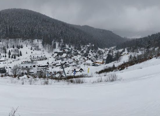czechia/jeseniky/landmark/kaste-petrikov-ski-resort