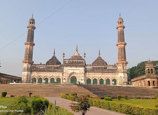 india/lucknow/landmark/bada-imambara-west-lucknow