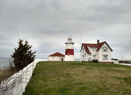 connecticut/eastern-connecticut/landmark/stratford-point-lighthouse