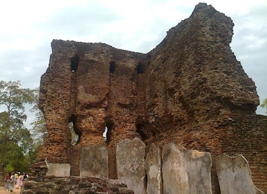 sri-lanka/north-central-province/landmark/uththararamaya-gal-vihara