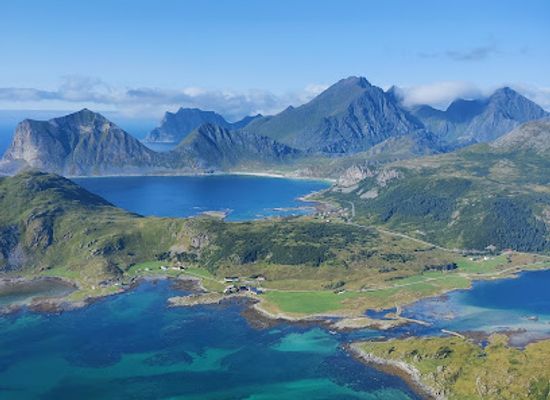 norway/lofoten-islands/landmark/trail-head-offersoykammen