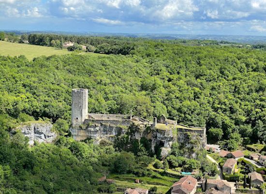 france/dordogne-valley/landmark/chateau-de-gavaudun