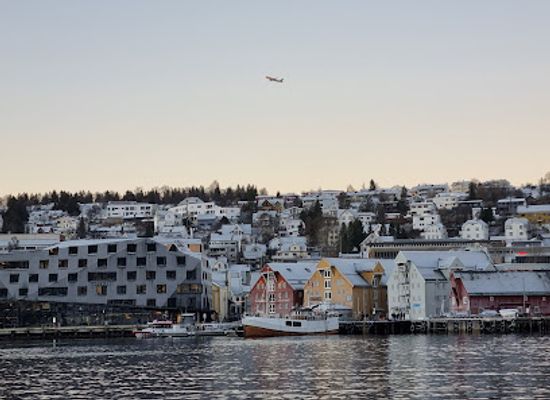 norway/tromso/landmark/photopoint-yachthafen-tromso