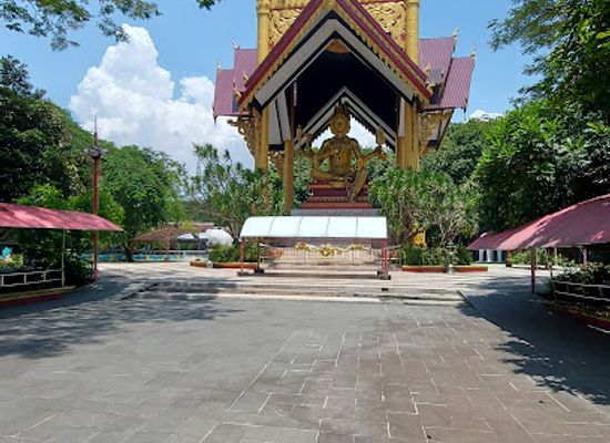 indonesia/surabaya/landmark/patung-buddha-empat-wajah