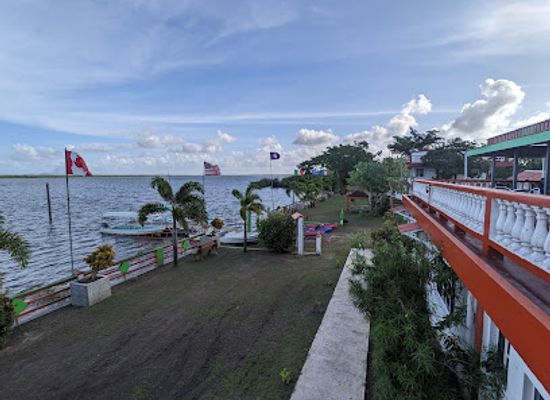 belize/caye-caulker/landmark/crooked-tree-wildlife-sanctuary