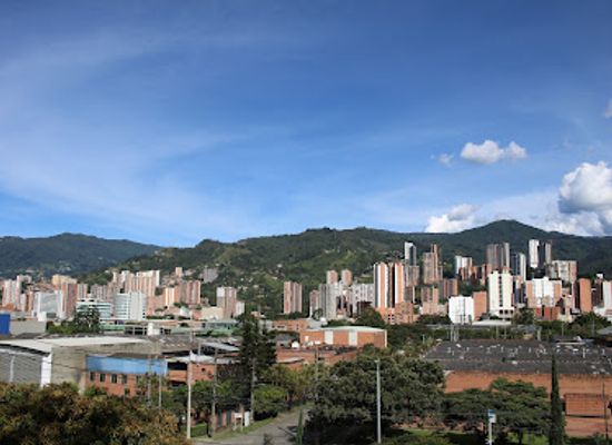 colombia/medellin/landmark/casa-museo-pablo-escobar