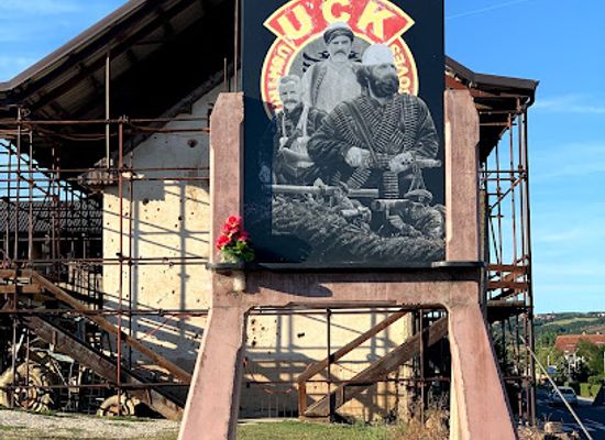 kosovo/shtime/landmark/memorial-complex-adem-jashari