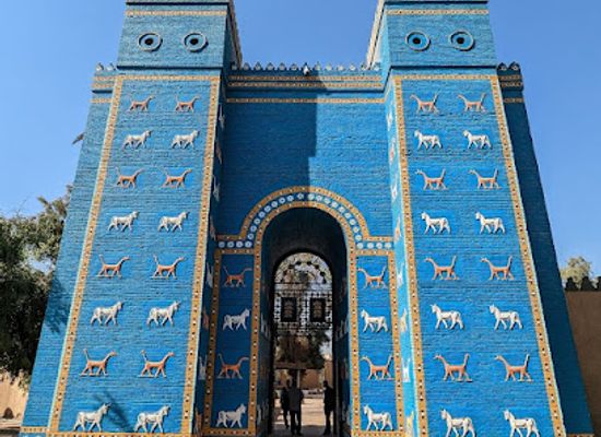 iraq/dhi-qar/landmark/a-tour-guide-translator