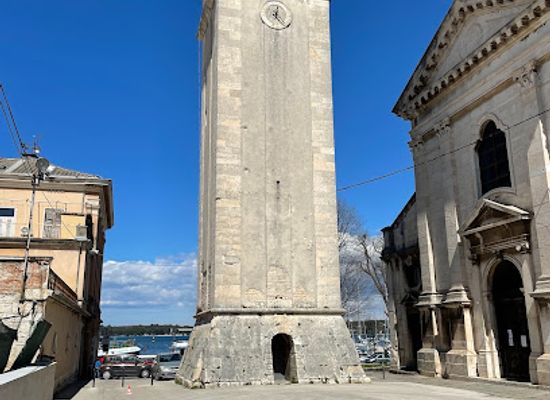 croatia/pula/landmark/cathedral-s-bell-tower