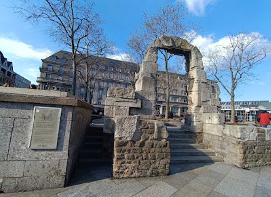 germany/cologne/altstadt-nord/landmark/romans-northern-gate