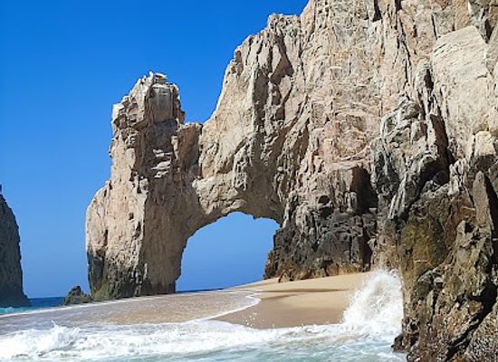 mexico/cabo-san-lucas/landmark/plaza-bonita
