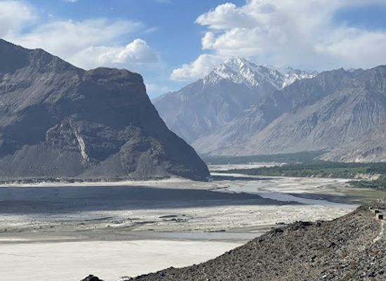pakistan/deosai-national-park/landmark/chumik-farol-desert-skardu