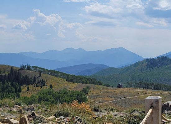utah/park-city/landmark/empire-pass-view-area
