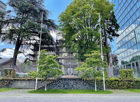 germany/bonn/landmark/quay-bonn-bundeshaus